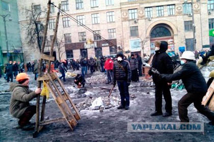 Голландская прокуратура требует пожизненного заключения для обвиняемых по делу MH17