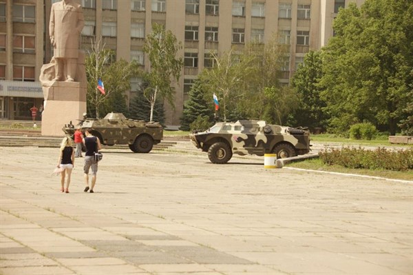 В Мариуполь движутся танки