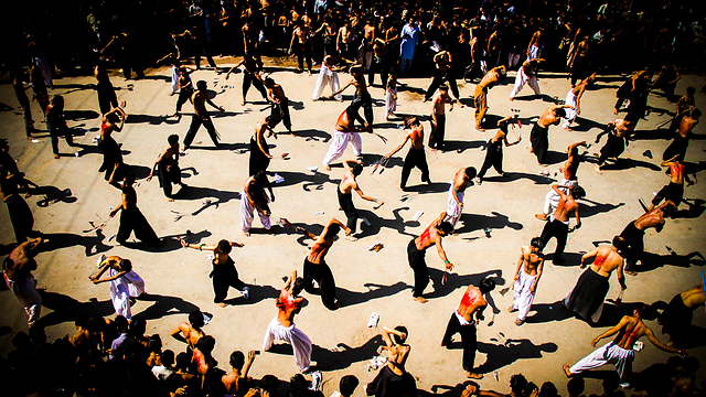 И с ЭТИМИ людьми надо ТОЛЕРАНТНОСТЬ проявлять? 18+