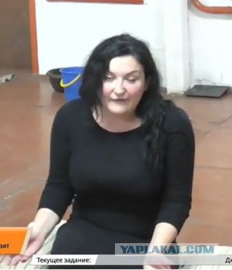 Посадили чувака на три месяца в избу