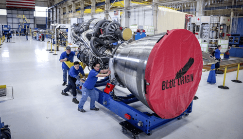 Первая ступень ракеты Falcon 9 впервые успешно вернулась на космодром в Калифорнии после запуска