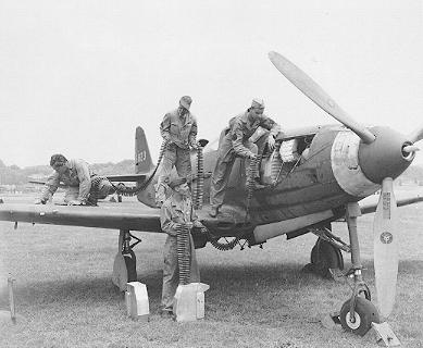 Р-39 Аэрокбра. Американская любимица сталинских соколов. История создания и основные модификации.