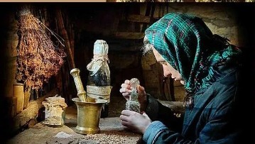 Одной дочери - образование, другой - квартиру. Младшая считает, что несправедливо