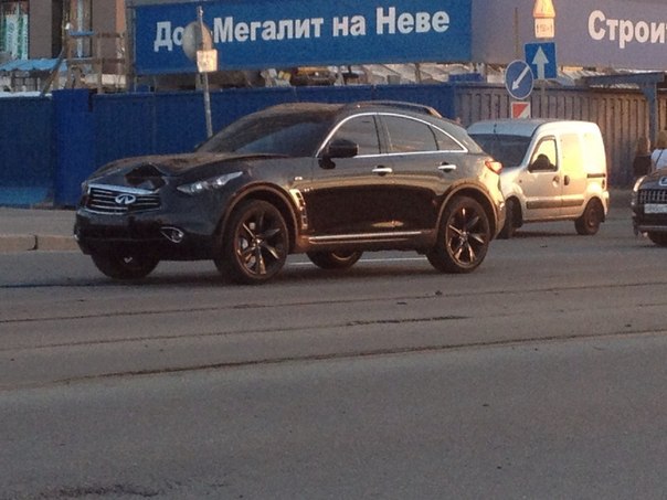 Мажоры устроили гонки в городе