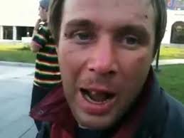 Камри уходила от погони и врезалась в столб