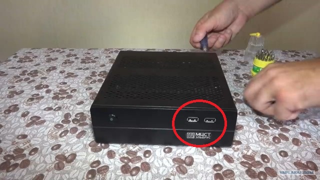 Энтузиаст разобрал и осмотрел новейшие компьютеры на базе процессора Эльбрус. Из российского там оказался только процессор