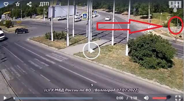 Просто он очень чувствительный и легко возбудимый