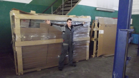 Замена лобового стекла на Маз 206