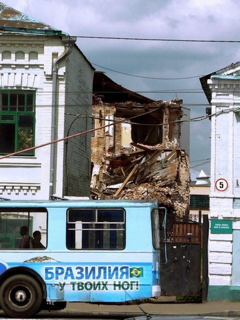 Когда продажи падают, маркетологи включают фантазию. И их уже не остановить