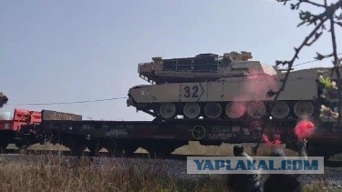 Греческие железнодорожники отказались перевозить бронетехнику США