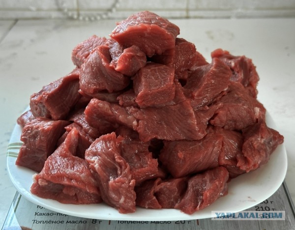 Тушёнка (?) с макаронами