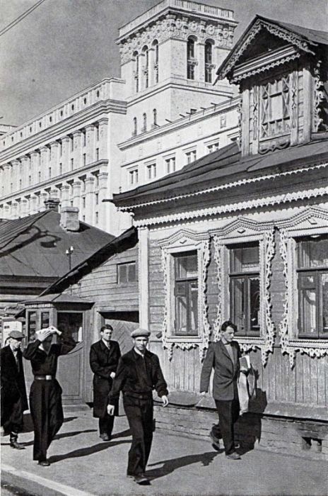 Москва и москвичи. Двадцатый век. 21.04.25