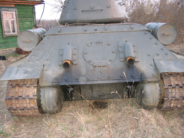 Внутри советского танка Т-34