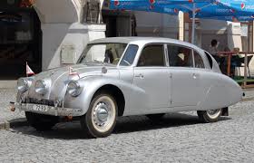 Исчезнувшие автомобильные бренды — чертова дюжина
