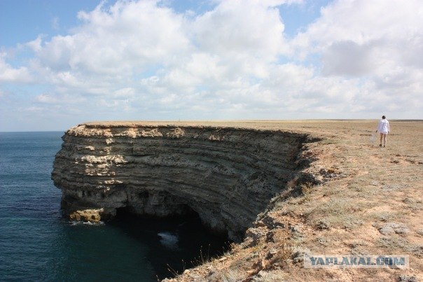 Мыс Тарханкут - самая западная точка Крыма.