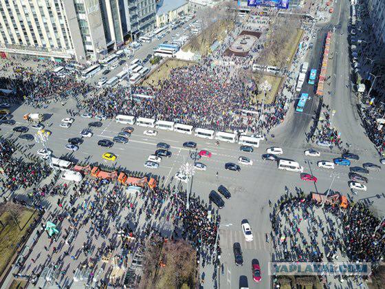 Кремль отреагировал на антикоррупционные митинги в России