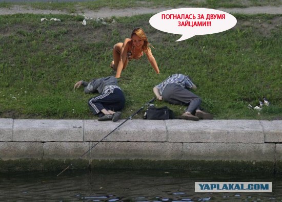 Футболист на пляже