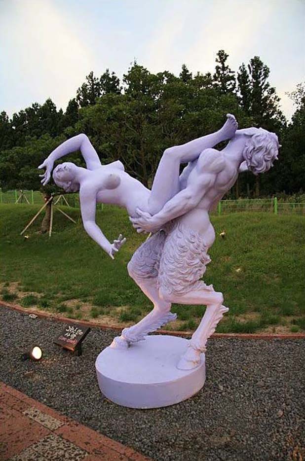Парк любви «Love Land» в Южной Корее