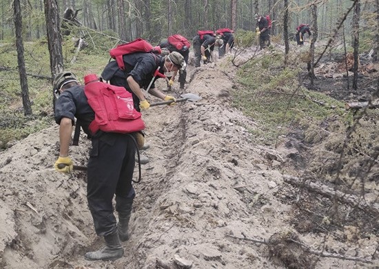 Страшный пожар охватил село Успенка в Тюменской области