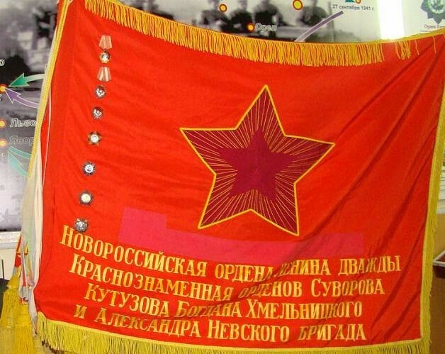 Ну что, с Днём Советской Армии и Военно-Морского Флота!