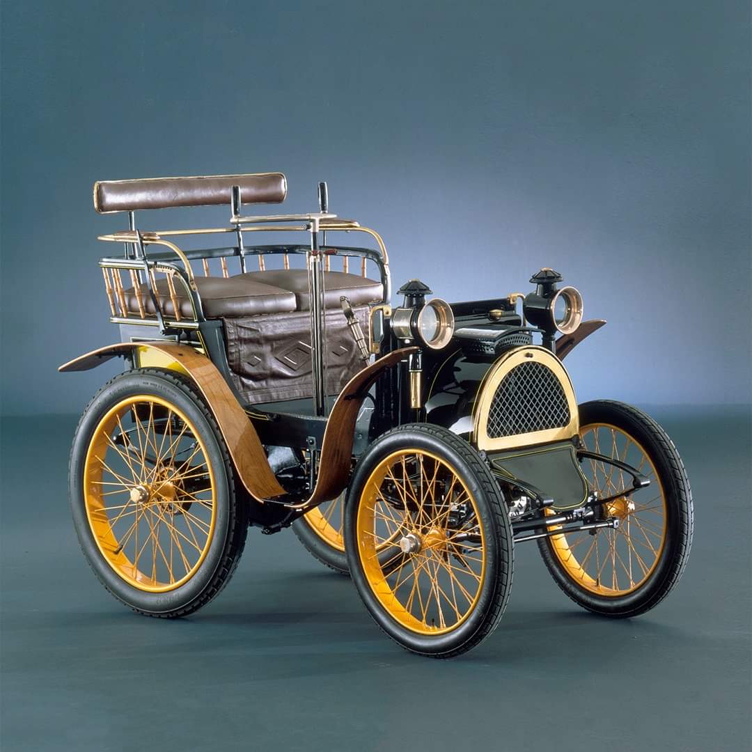 Первый автомобиль Луи Рено в 1898