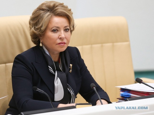 Матвиенко предложила при рождении третьего ребенка давать семье квартиру