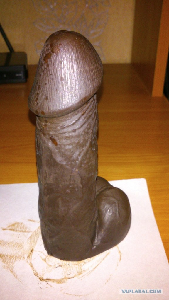 14 идей, что подарить девушке на 8 Марта