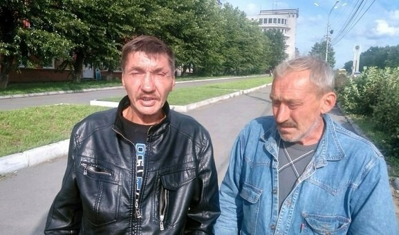 Петербуржец отдал за липовые «царские» монеты всё, что у него было. Даже кредитные наушники
