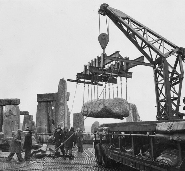 Одни уверены, что Египетские пирамиды построили инопланетяне, другие отрицают. Кто прав?