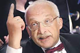 Певица Манижа назвала россиян необразованными. Почему? Оборжетесь!