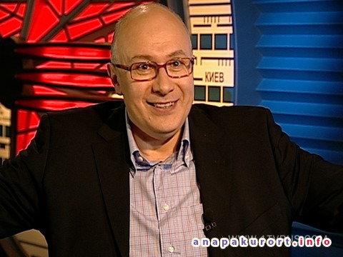 Заслуживает Уважения !