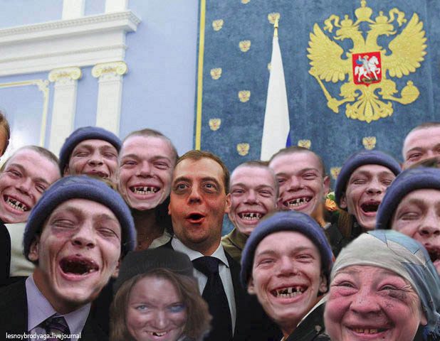 Премьер-министр Дмитрий Медведев крайне обеспокоен своим политическим будущим