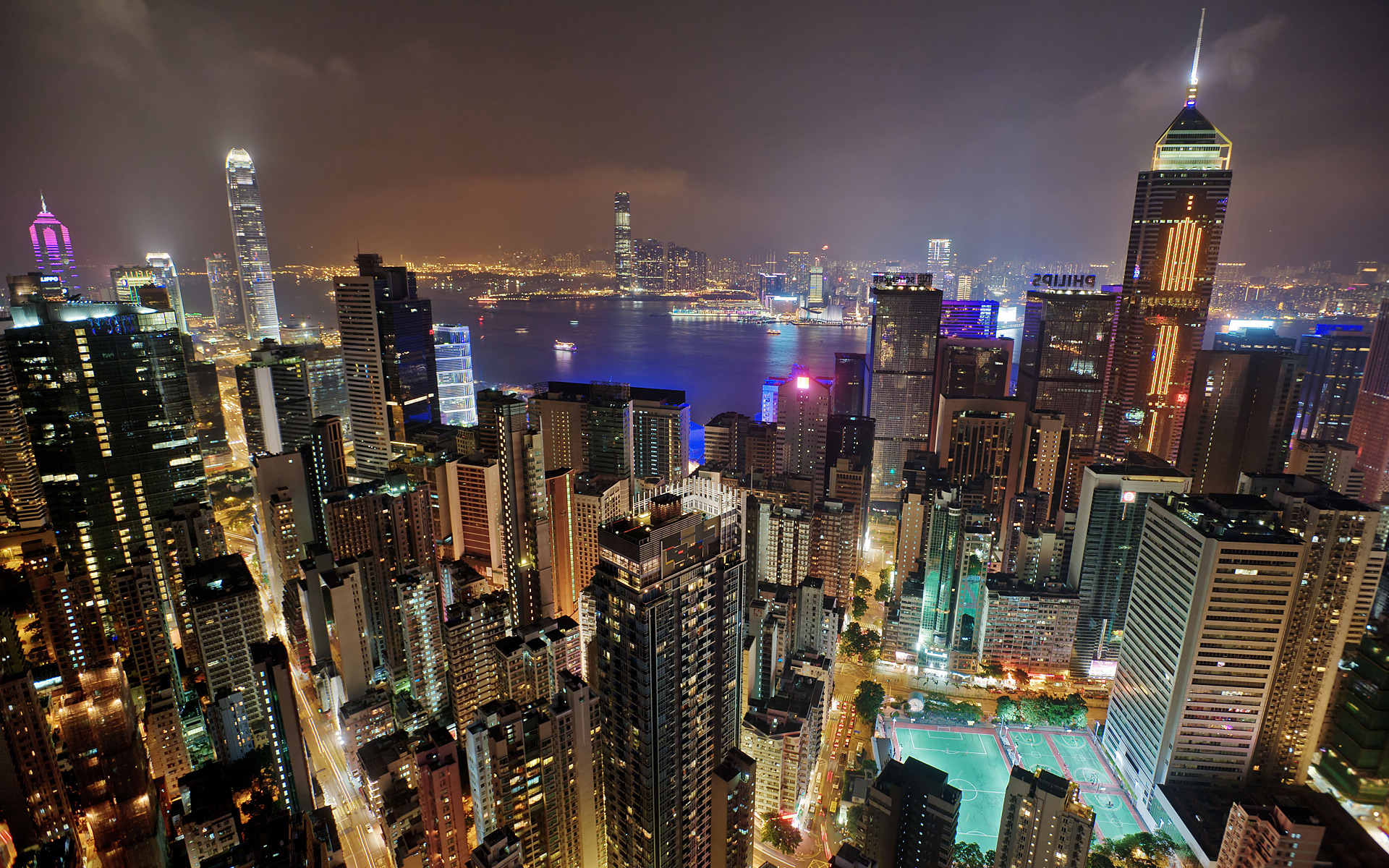 Самые классные города. Ночной Гонг Конг. Гонг Конг ночью. Гонг Конг в центре города. Гонг Конг фото города.