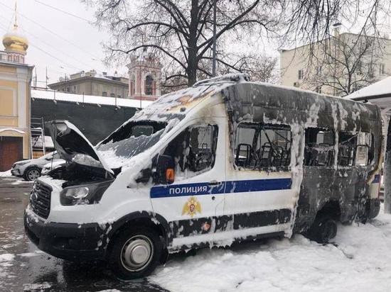 19 лет лишения свободы грозит росгвардейцу и старшине МЧС за поджог челябинского военкомата