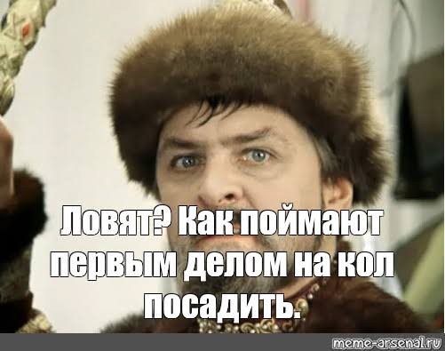 Моноколёсник на пустой дороге и ребёнок.