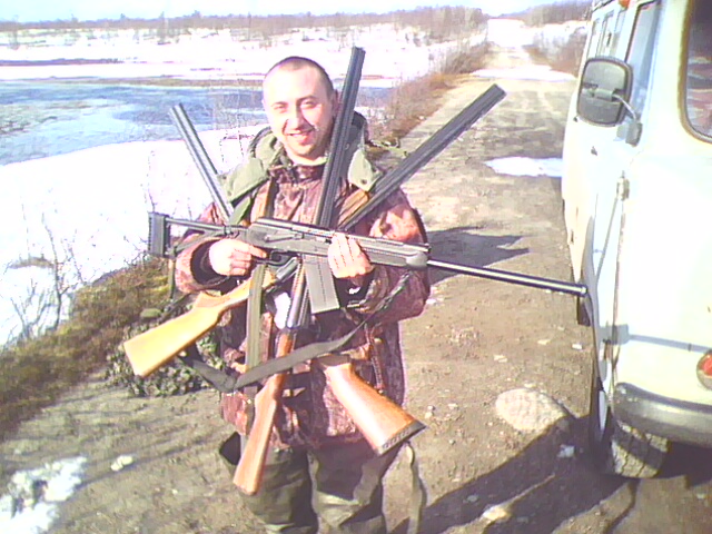 Стоит только вежливо, по-соседски намекнуть о своем хобби - и на твой дом вряд ли кто-то рискнет напасть