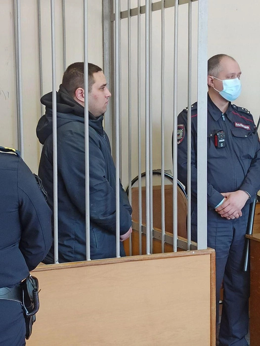 Суд отправил под арест одного из россиян, мучивших студенток