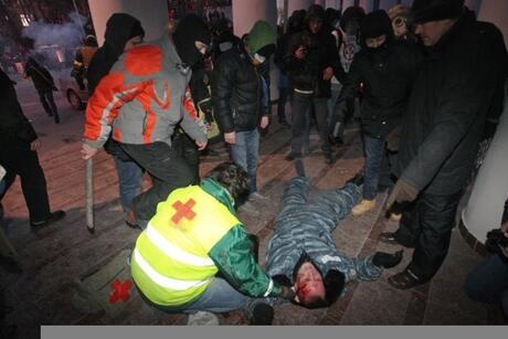 Украина штурмует верховную раду!