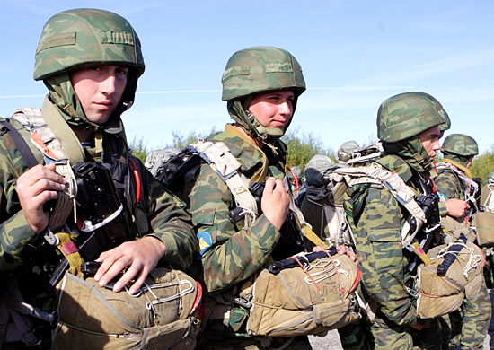 Задержанные на Украине российские десантники