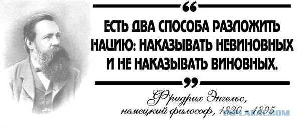 Васильева в свитере