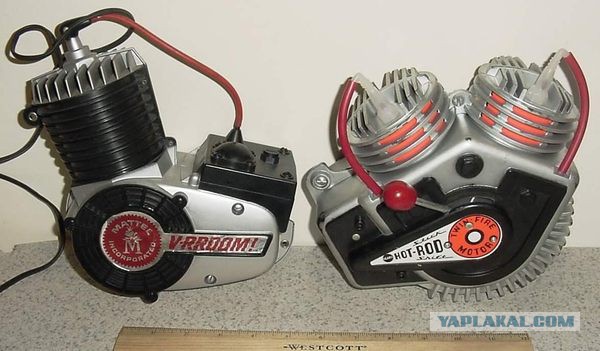 Мы вставляли в спицы велика картонку, чтобы он трещал, как мотор мопеда...