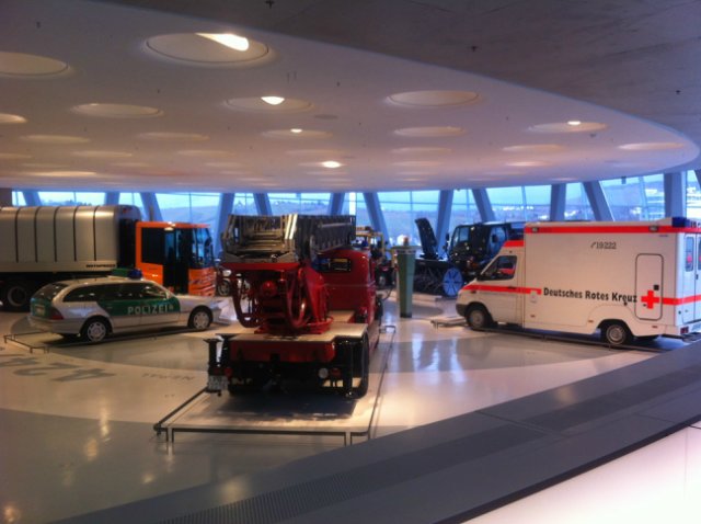 Фотоотчет. Германия. Музей Mercedes-Benz