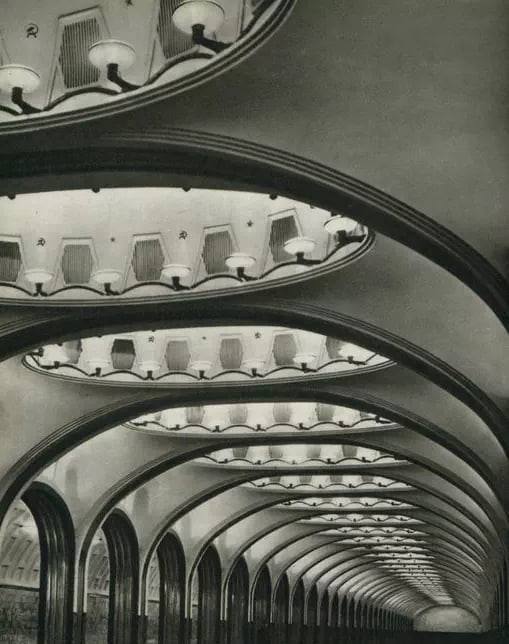 Москва и москвичи. Двадцатый век. 04.02.25