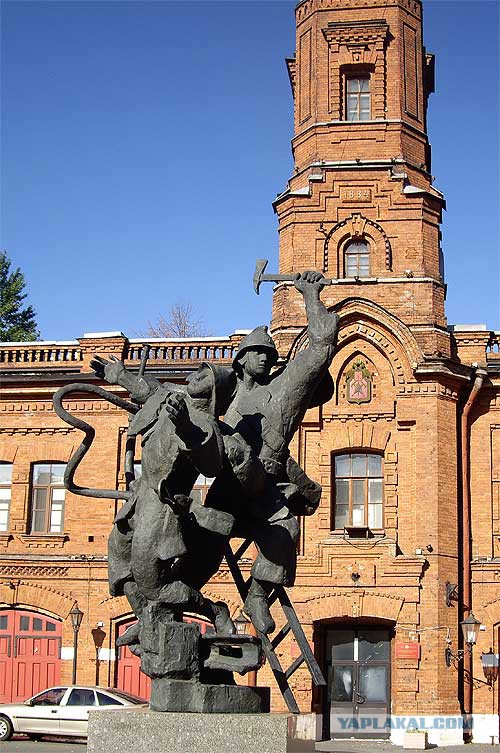 Какие прозвища дают памятникам в России