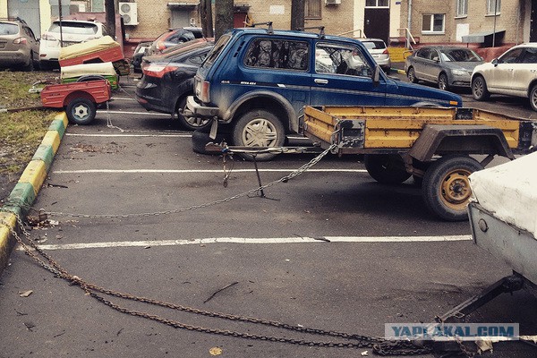 Самозахват улицы в Петербурге... А чего такого удивительного в России, уже год тема работает...