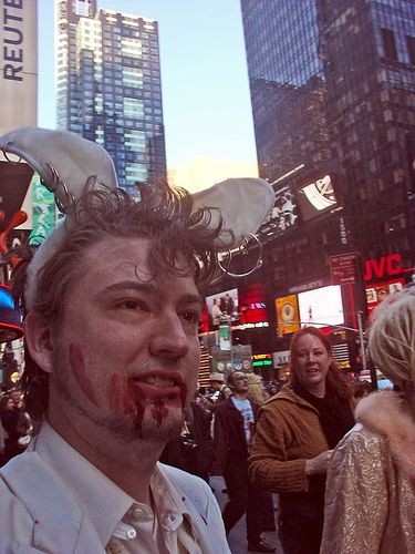 флеш-моб: Зомби на улицах Нью-Йорка