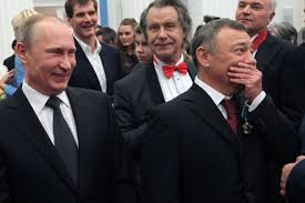 Кремль запланировал перезапустить кампанию по пропаганде вакцинации. Прошлую назвали «слишком агрессивной»