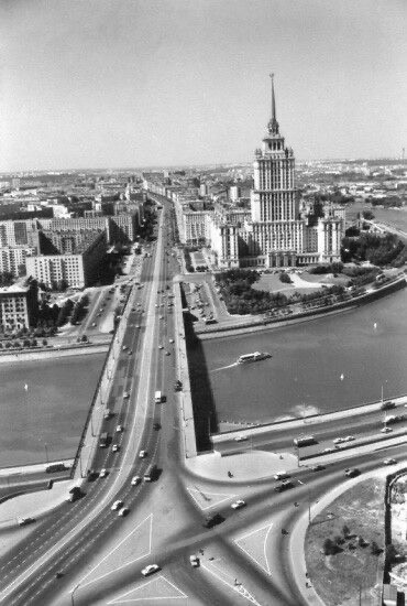 Москва и москвичи. Двадцатый век. 28.03.25