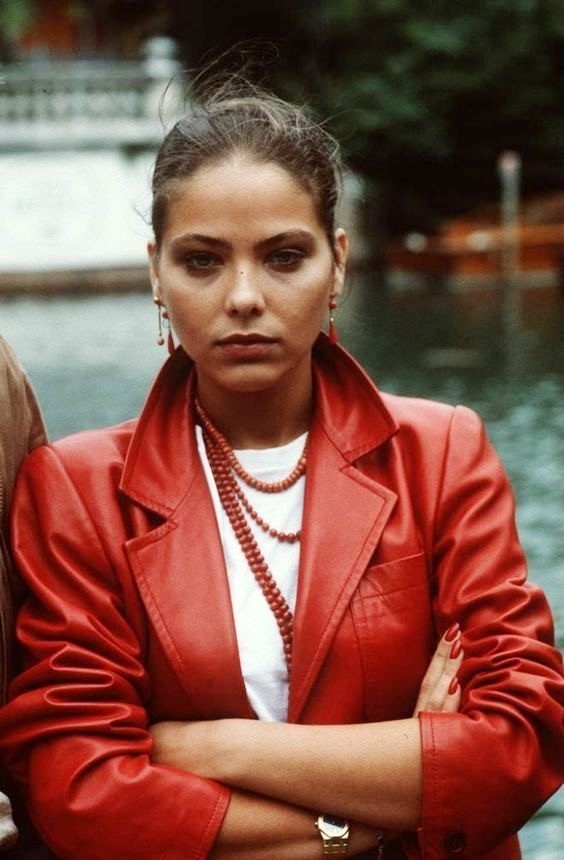 Орнелла Мути отмечает 71-летие