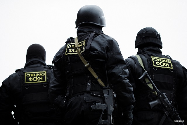 Тренировка спецов перед показательными учениями
